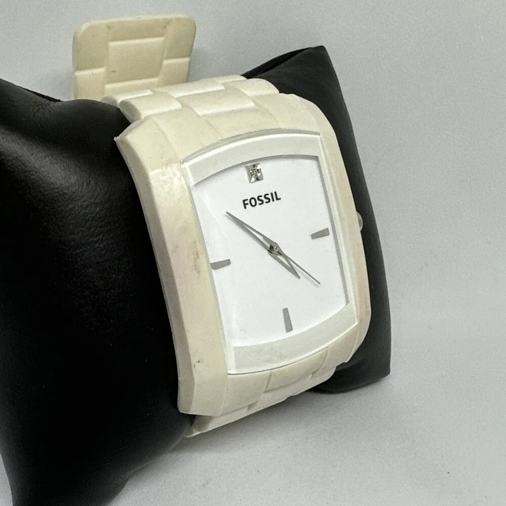 Fossil FS4603 Men's White Silicone Straps Analog Dial Quartz Wristwatch HME573